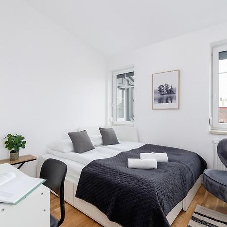 Radziwillowska Apartment Cracow Planty By Noclegi Renters كراكوفيا المظهر الخارجي الصورة