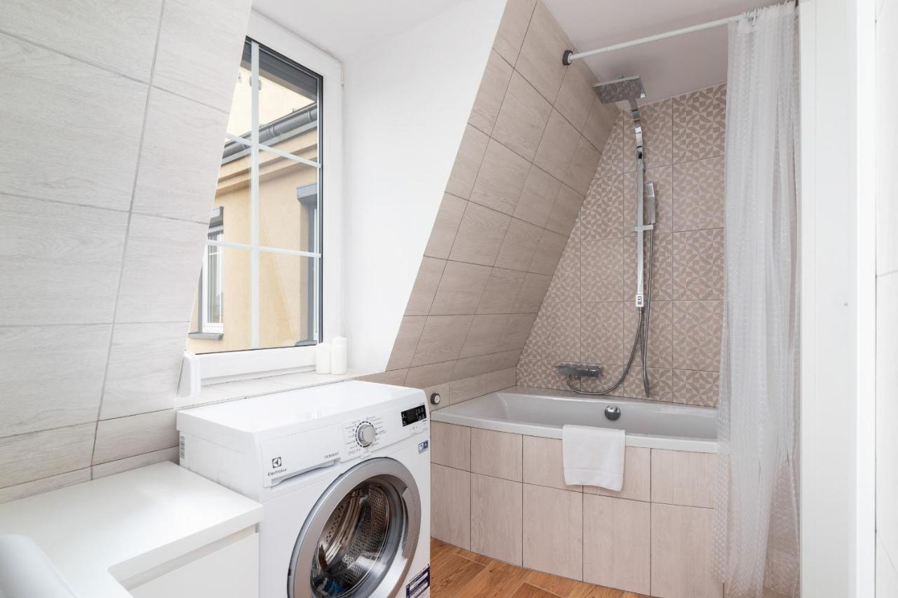 Radziwillowska Apartment Cracow Planty By Noclegi Renters كراكوفيا المظهر الخارجي الصورة