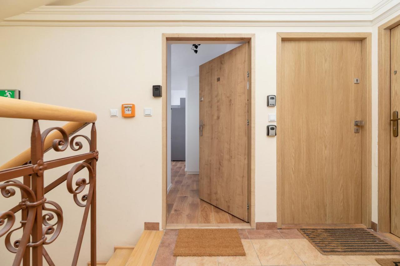 Radziwillowska Apartment Cracow Planty By Noclegi Renters كراكوفيا المظهر الخارجي الصورة